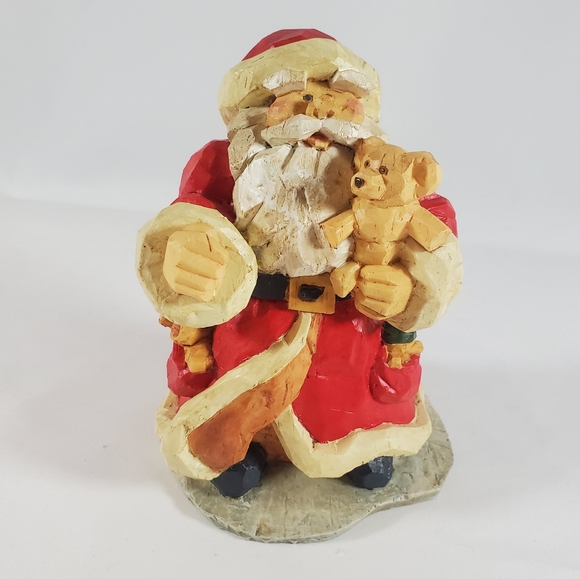 Resin Santa - Picture 1 of 3